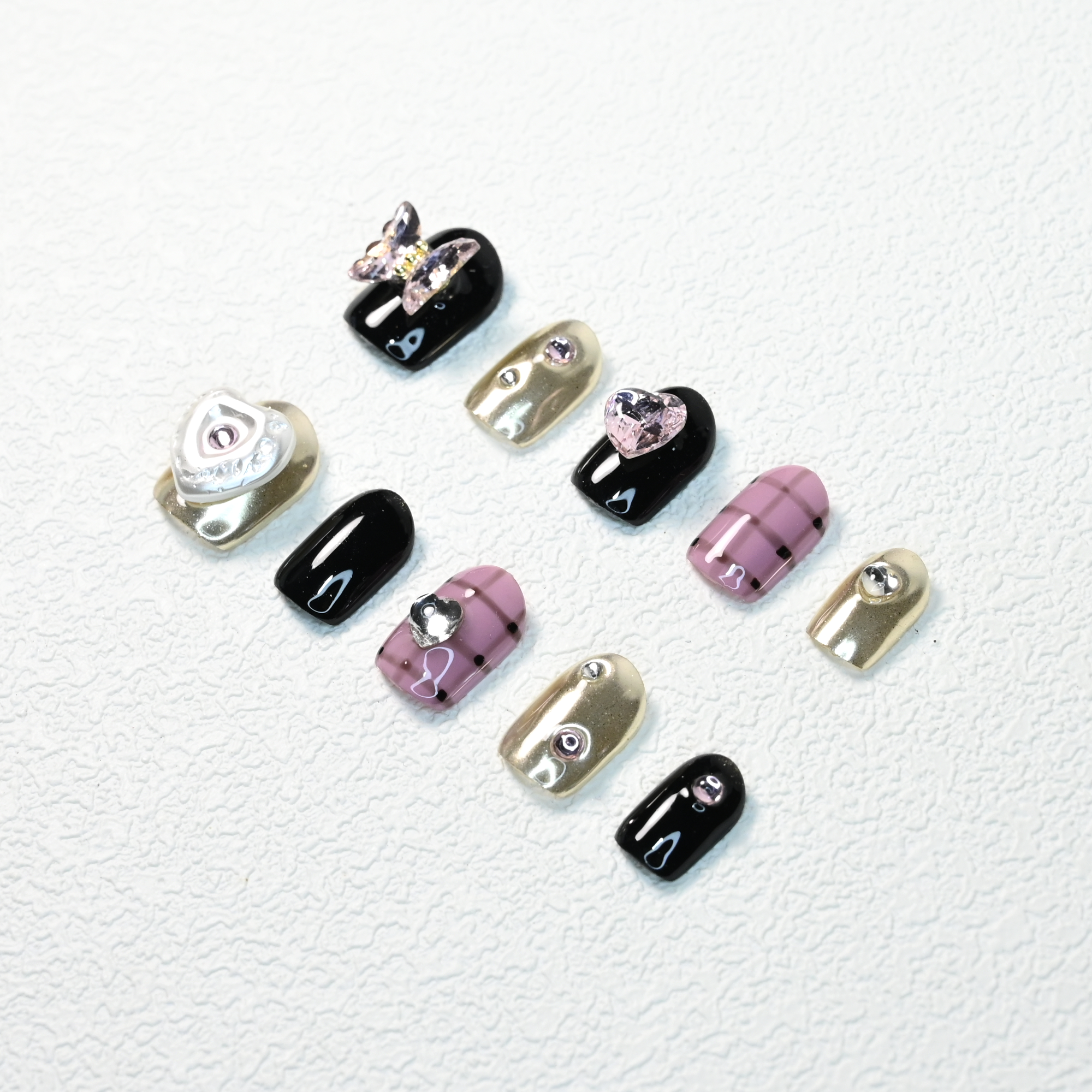 Black Pink Metal Heart